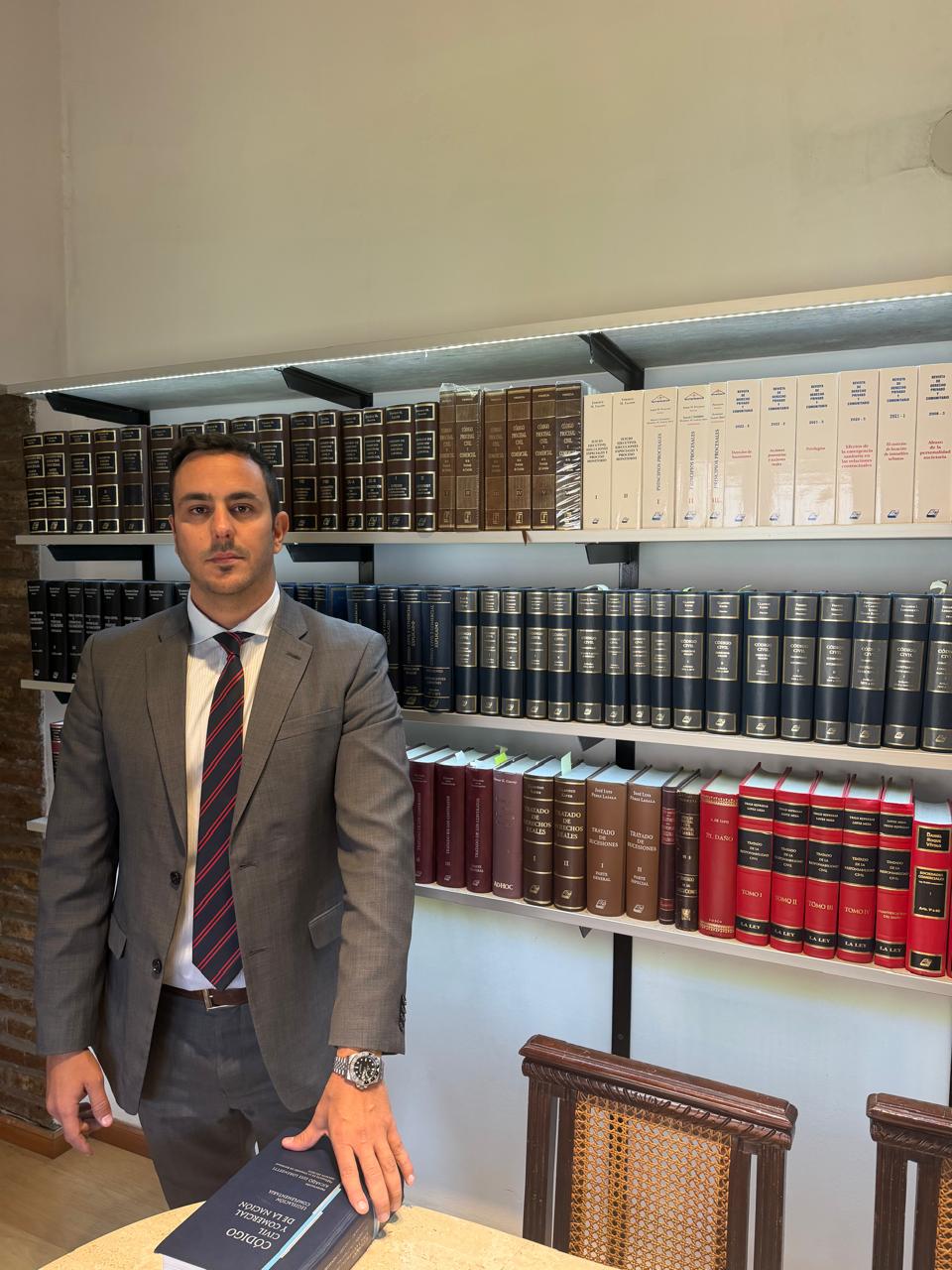 Dr. Joaquín Alcayaga — Abogado Civilista en Córdoba Capital